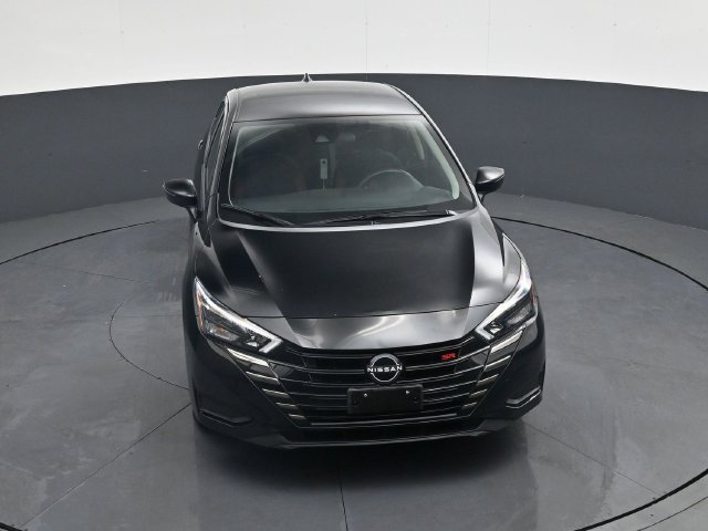Used 2024 Nissan Versa SR FWD image 30