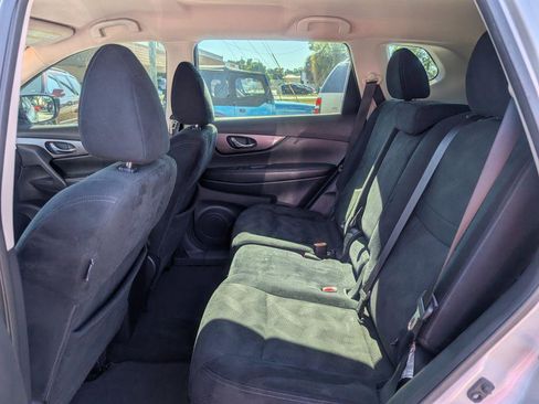 Used 2016 Nissan Rogue S image 10