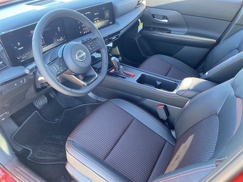 New 2026 Nissan Kicks SR w/ Cold Weather Package image 19