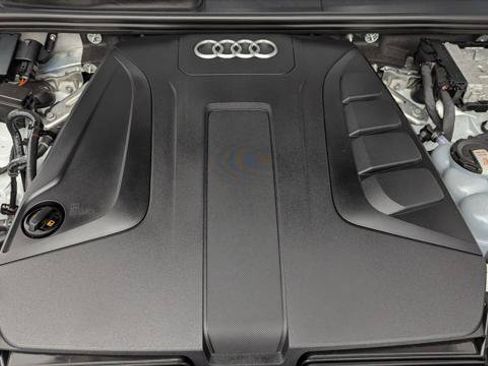 Used 2023 Audi Q7 2.0T Premium Plus w/ Premium Plus Package AWD/4WD image 31