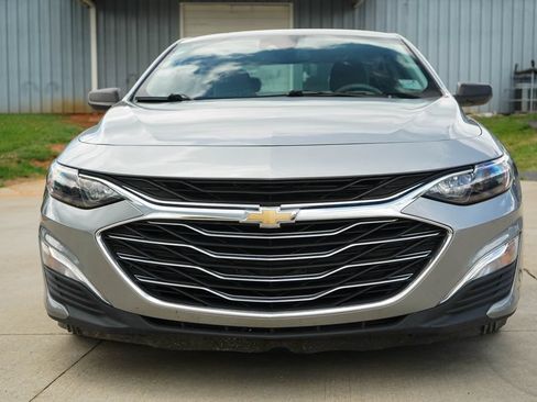 Used 2023 Chevrolet Malibu LS FWD image 16
