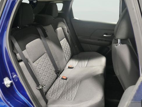 New 2026 Nissan Kicks SV w/ Cold Weather Package image 16