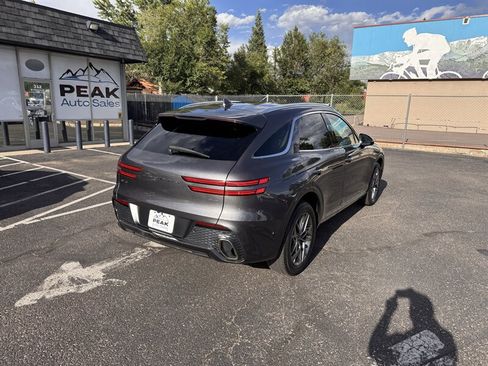 Used 2022 Genesis GV70 2.5T w/ Advanced Package AWD/4WD image 7
