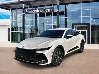 Used 2023 Toyota Crown XLE video 1