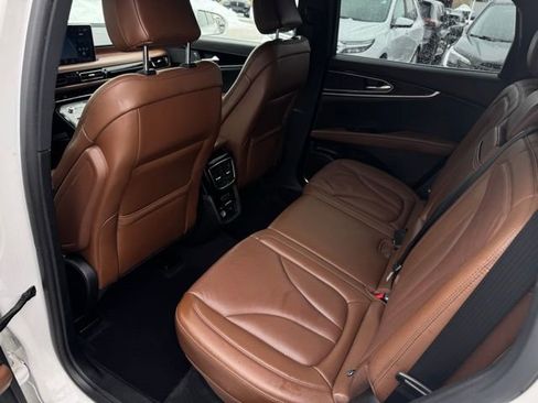 Certified 2023 Lincoln Nautilus Reserve image 21