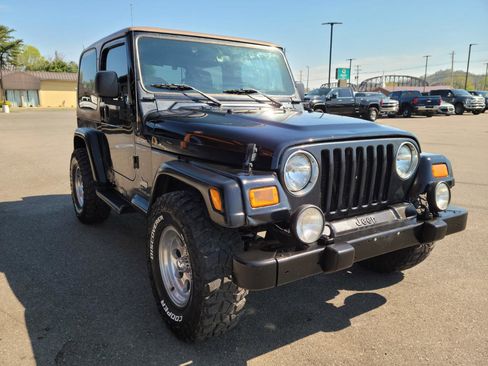 Used 2005 Jeep Wrangler Sport image 3