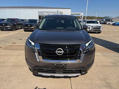 New 2025 Nissan Pathfinder SL w/ Cargo Package image 9