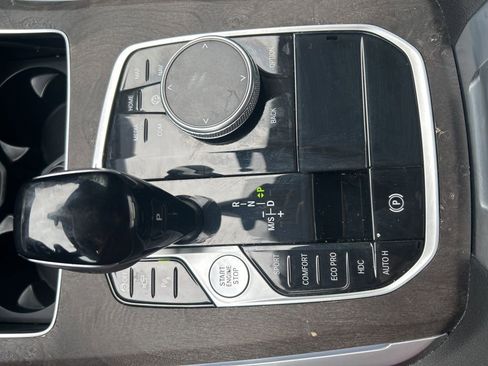 Used 2023 BMW X5 xDrive40i w/ Premium Package image 14