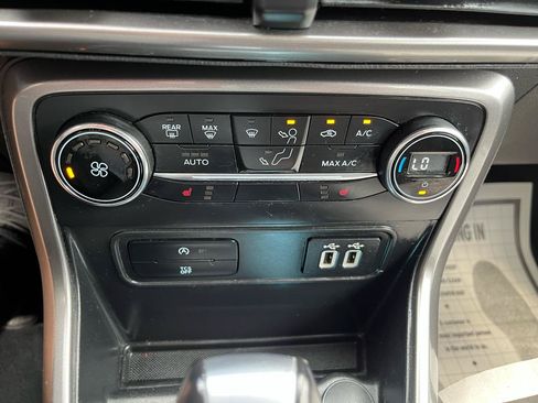 Used 2019 Ford EcoSport SE FWD image 19