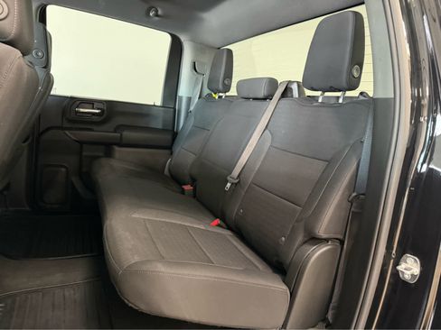 Used 2024 Chevrolet Silverado 2500 Custom w/ Custom Value Package image 15