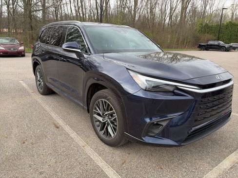 Used 2025 Lexus TX 350 AWD w/ Technology Package image 3