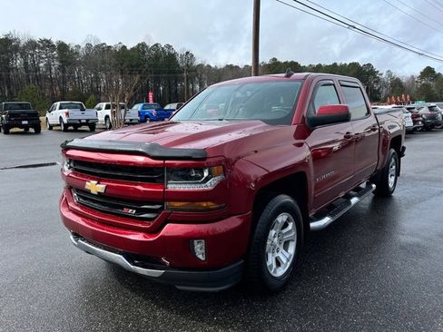 Used 2018 Chevrolet Silverado 1500 LT w/ All Star Edition image 7