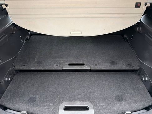 Used 2017 Nissan Rogue SV image 14