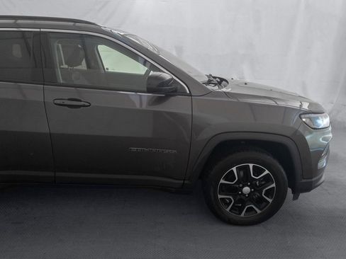Used 2022 Jeep Compass Latitude w/ Convenience Group image 9