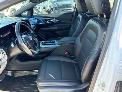 Used 2024 Chevrolet Equinox EV LT AWD/4WD image 11