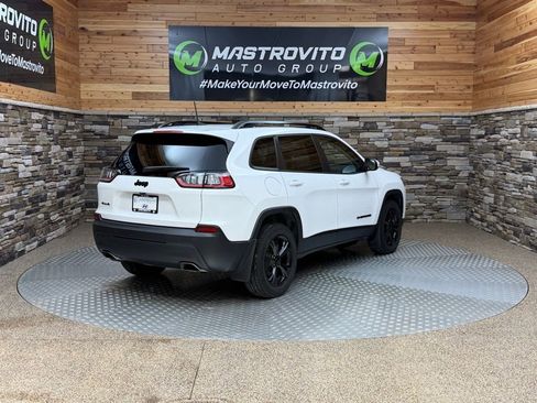 Used 2020 Jeep Cherokee Altitude image 9