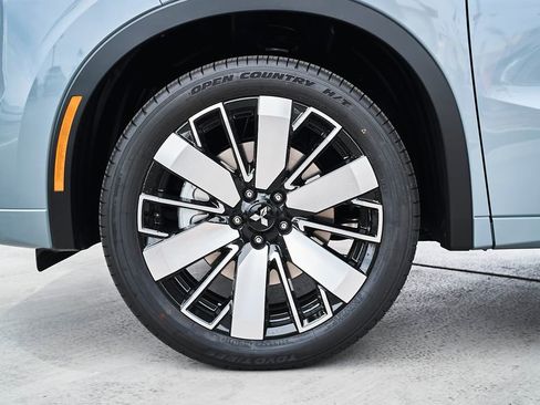 New 2026 Mitsubishi Outlander SEL FWD image 3