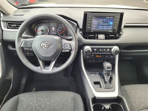 Used 2021 Toyota RAV4 XLE image 7