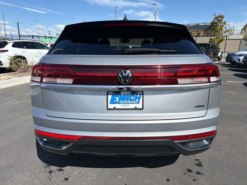 Certified 2026 Volkswagen Atlas Cross Sport SE AWD/4WD image 6