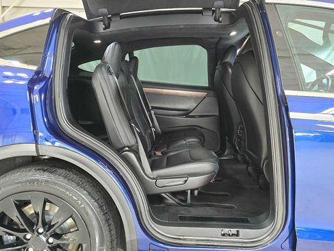 Used 2020 Tesla Model X Long Range image 12