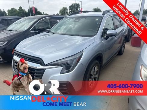 Used 2025 Subaru Ascent Premium AWD/4WD image 1