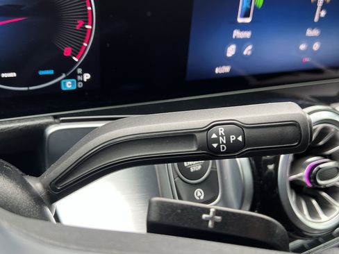 Certified 2025 Mercedes-Benz GLB 250 4MATIC image 26