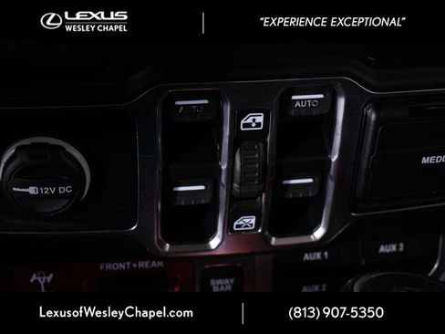 Used 2019 Jeep Wrangler Unlimited Rubicon AWD/4WD image 34
