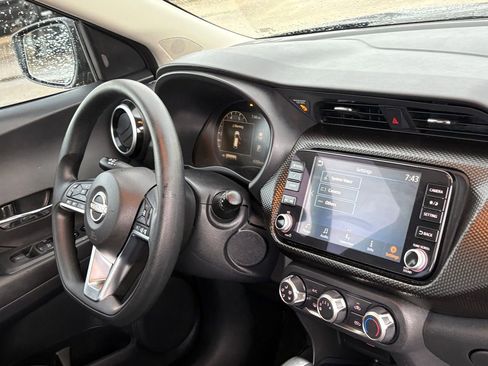 Certified 2024 Nissan Kicks SV image 33