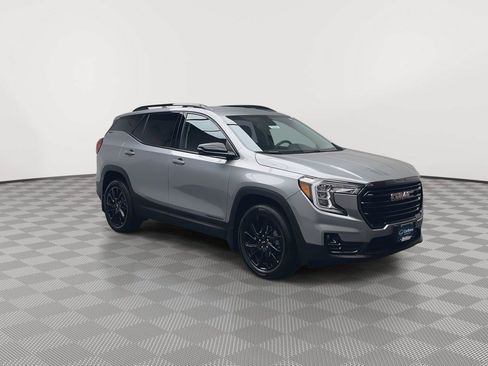 Certified 2023 GMC Terrain SLT w/ Elevation Edition AWD/4WD image 34