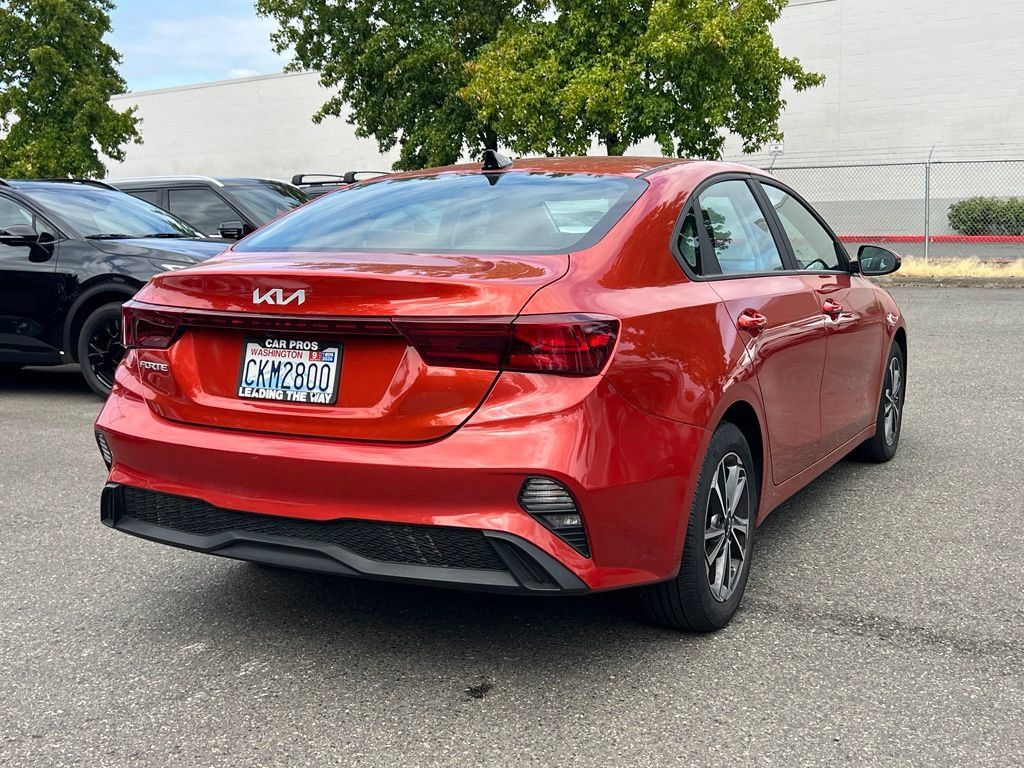 Certified 2023 Kia Forte LXS w/ LXS Technology Package FWD image 7