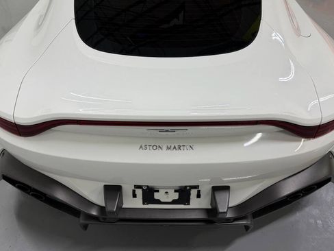 Used 2019 Aston Martin V8 Vantage Coupe RWD image 15