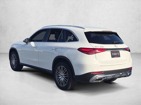 Used 2026 Mercedes-Benz GLC 300 image 8