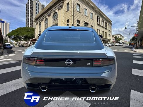 Used 2024 Nissan Z Performance w/ Floor Mat Package RWD image 7