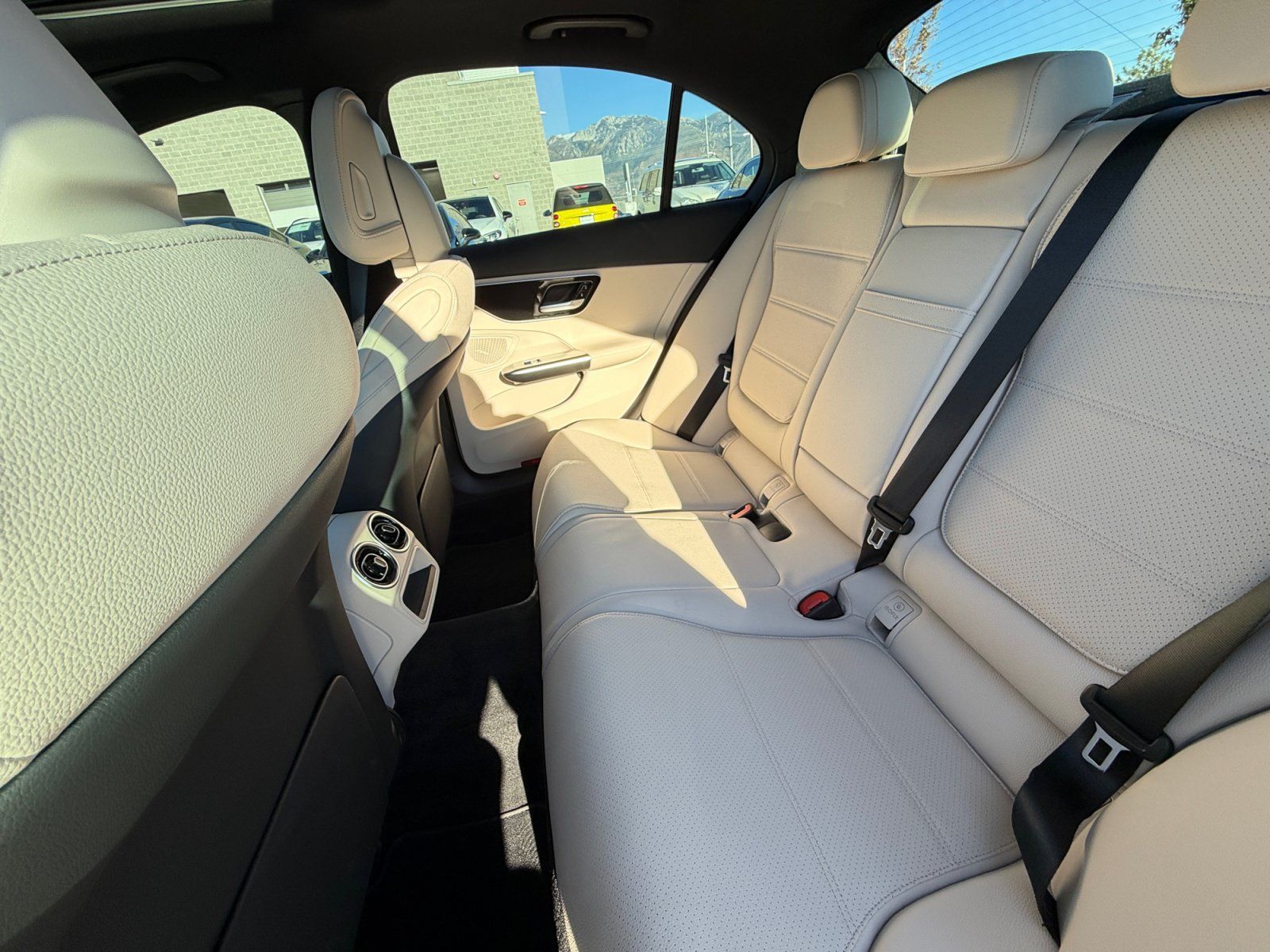 Used 2023 Mercedes-Benz C 300 4MATIC Sedan image 17