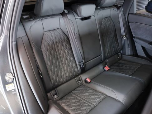 New 2025 Audi SQ6 e-tron Premium Plus image 7