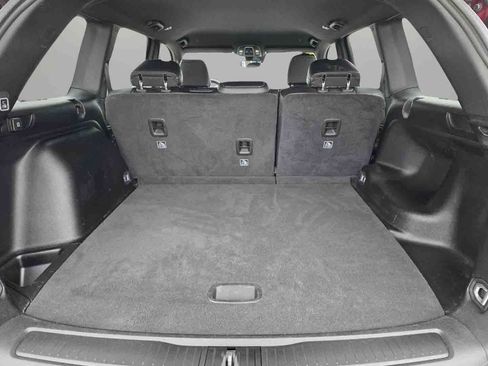 Used 2024 Jeep Grand Cherokee Altitude image 14