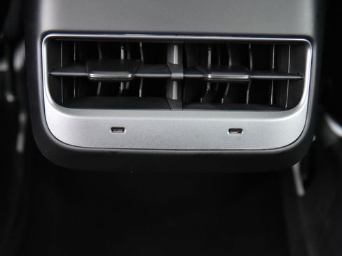 Used 2021 Tesla Model 3 Standard Range Plus image 36