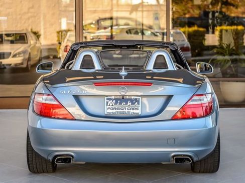 Used 2012 Mercedes-Benz SLK 250 image 16