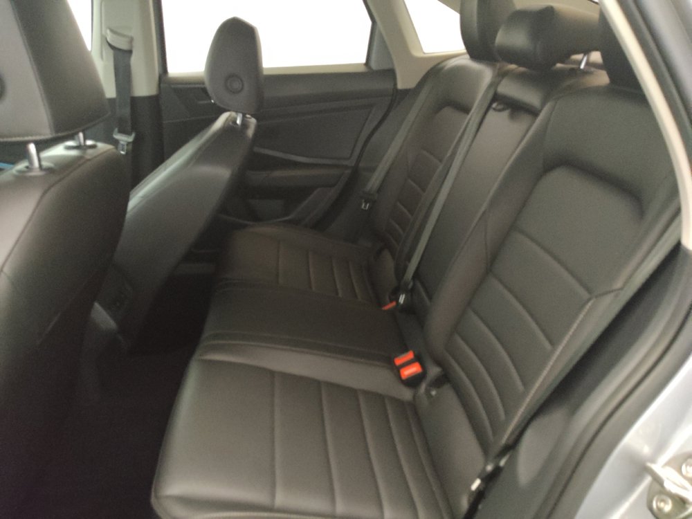 Used 2021 Volkswagen Jetta SEL FWD image 18