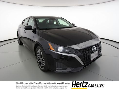 Used 2025 Nissan Altima 2.5 SV image 1