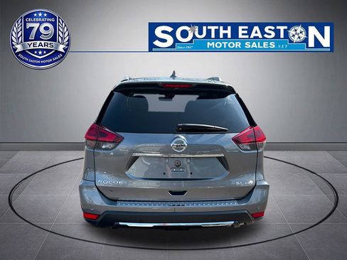 Used 2019 Nissan Rogue SL w/ Premium Package image 4