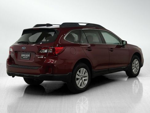 Used 2016 Subaru Outback 2.5i Premium image 5
