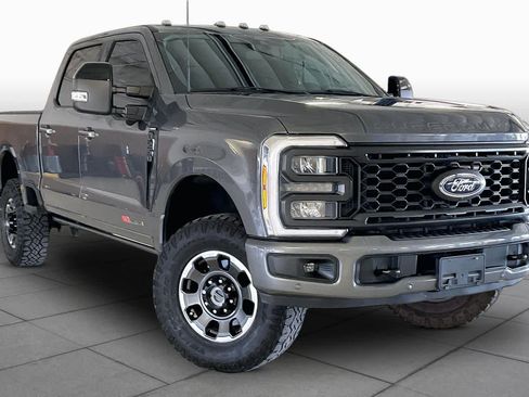Used 2024 Ford F250 Lariat w/ Lariat Ultimate Package AWD/4WD image 2