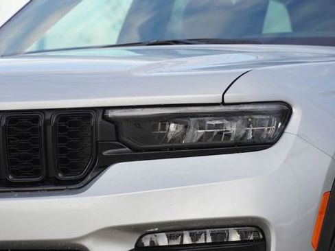 New 2025 Jeep Grand Cherokee Limited AWD/4WD image 4