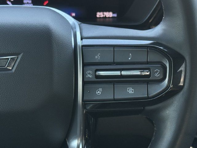 Certified 2025 Chevrolet Colorado ZR2 w/ Technology Package AWD/4WD image 17