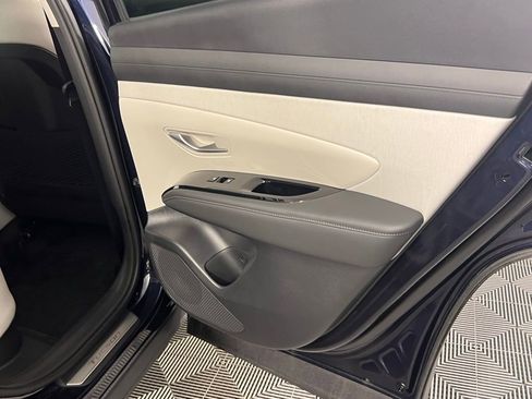 Used 2025 Hyundai Tucson Limited image 33
