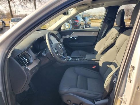 Used 2025 Volvo XC90 B6 Plus image 15