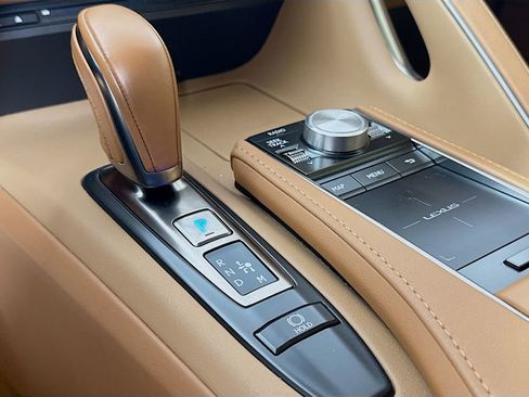 Used 2018 Lexus LC 500 Coupe image 17