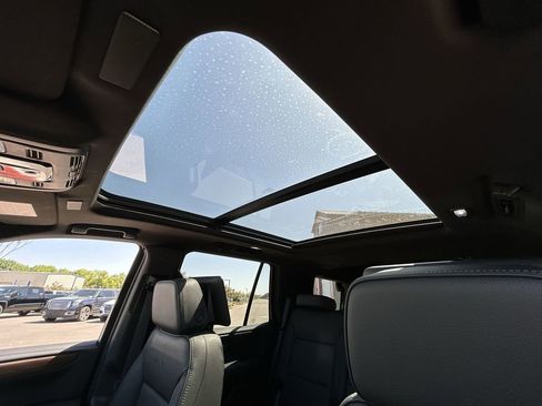 New 2026 GMC Yukon Denali w/ Denali Reserve Package AWD/4WD image 19