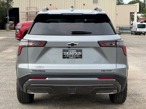 New 2026 Chevrolet Equinox ACTIV image 3